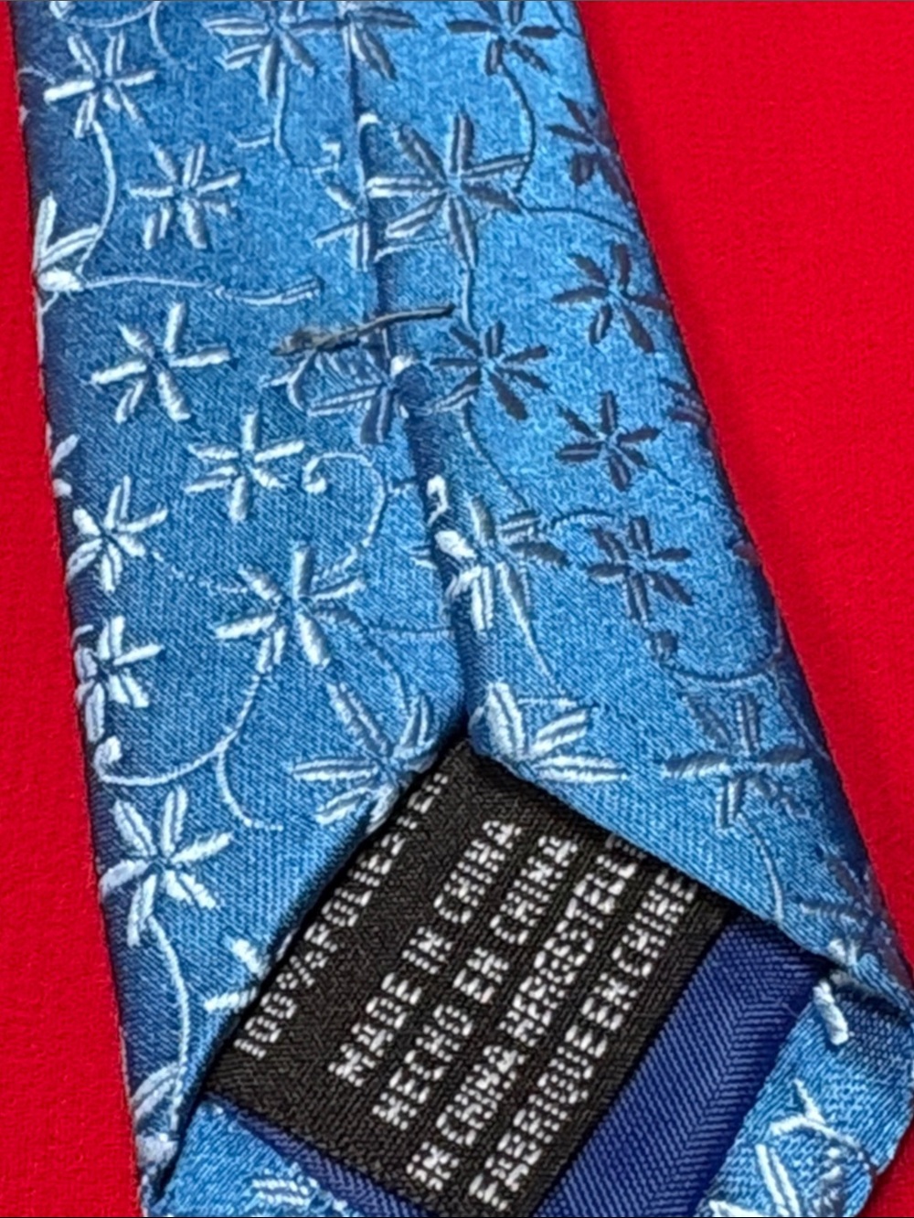 Tie Rack tie! - Picture 5 of 5